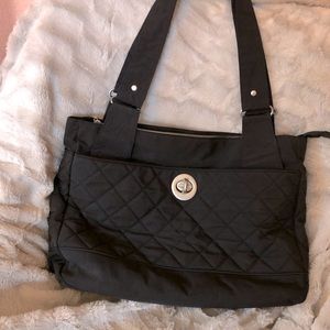 Quilted travel tote bag